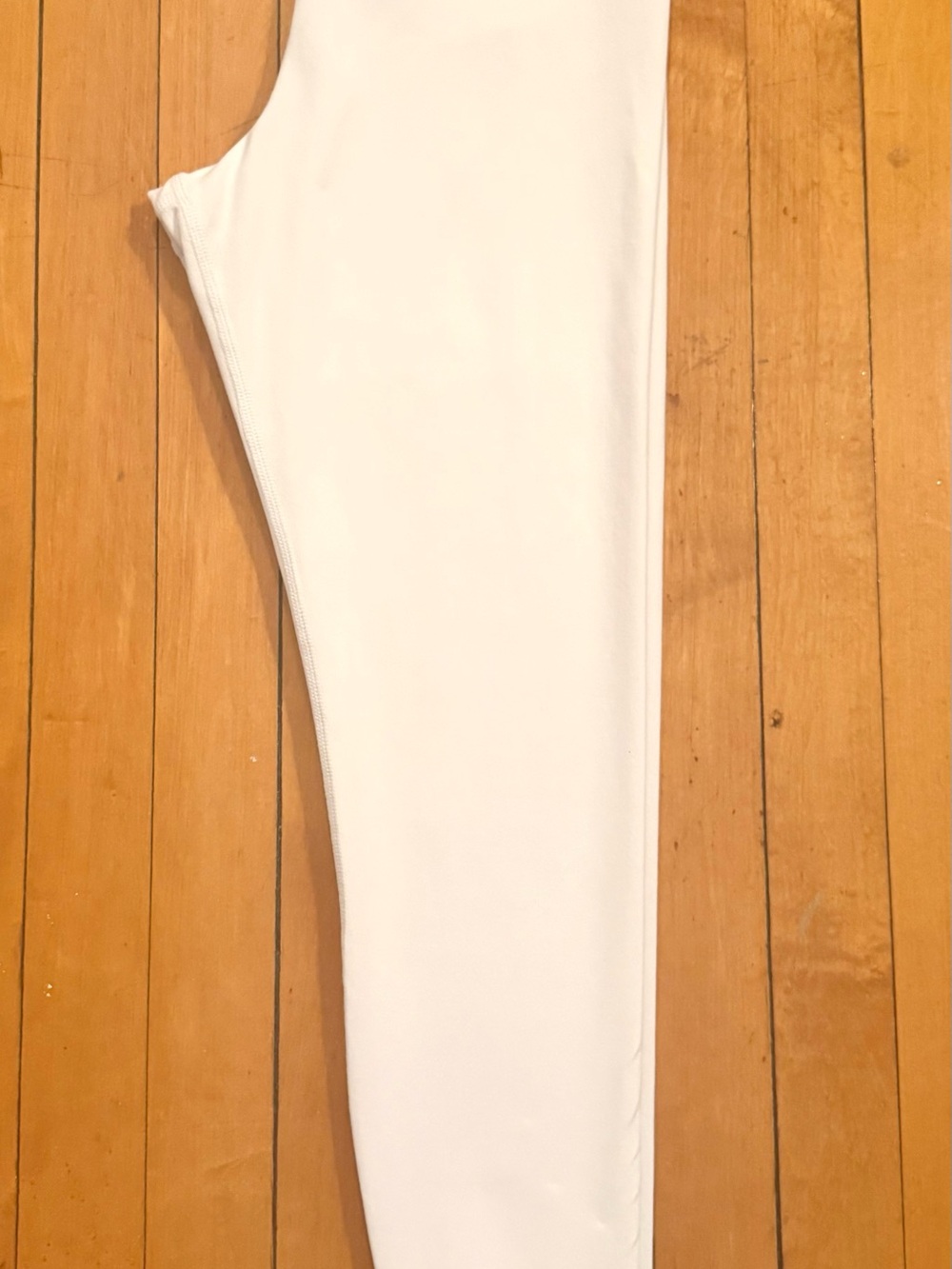 ALO Yoga High-Rise White Leggings with Subtle Logo - Picture 4 of 6